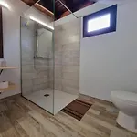 홈스테이 Alunita & Pirita - Peaceful Private With Garden, Terrace & Shared Kitchen Nazaret