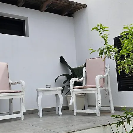 Alunita & Pirita, Con Jardin, Terraza Y Wifi En Zona Tranquila Y Centrica Nazaret