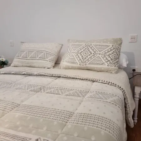 Alunita & Pirita, Con Jardin, Terraza Y Wifi En Zona Tranquila Y Centrica Homestay