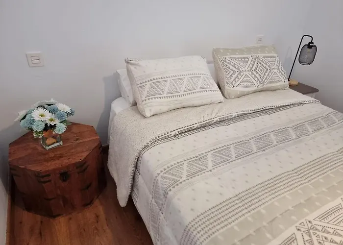 Alunita & Pirita - Peaceful Private With Garden, Terrace & Shared Kitchen * Nazaret