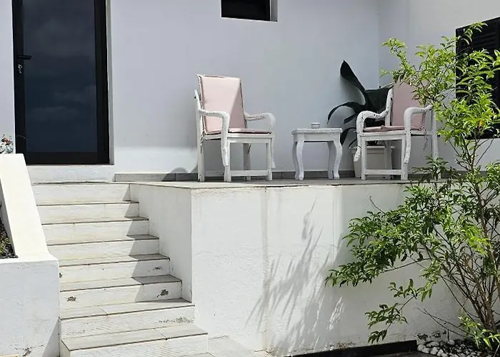 Alunita & Pirita - Peaceful Private With Garden, Terrace & Shared Kitchen *